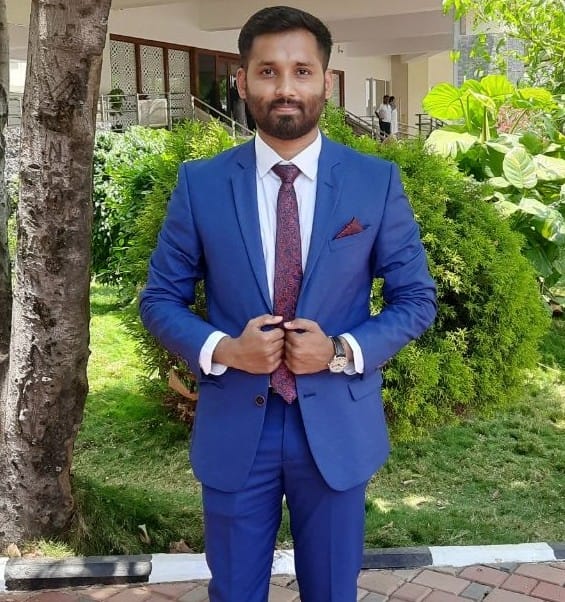 Dr Akash